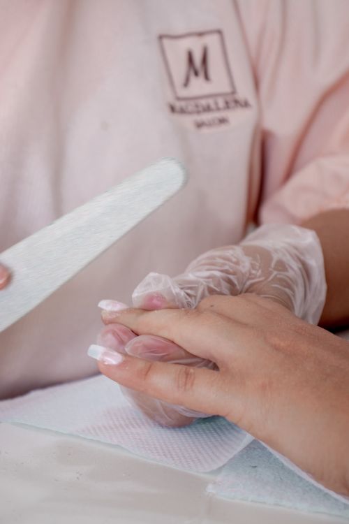 Imagen ilustrativa de manicura